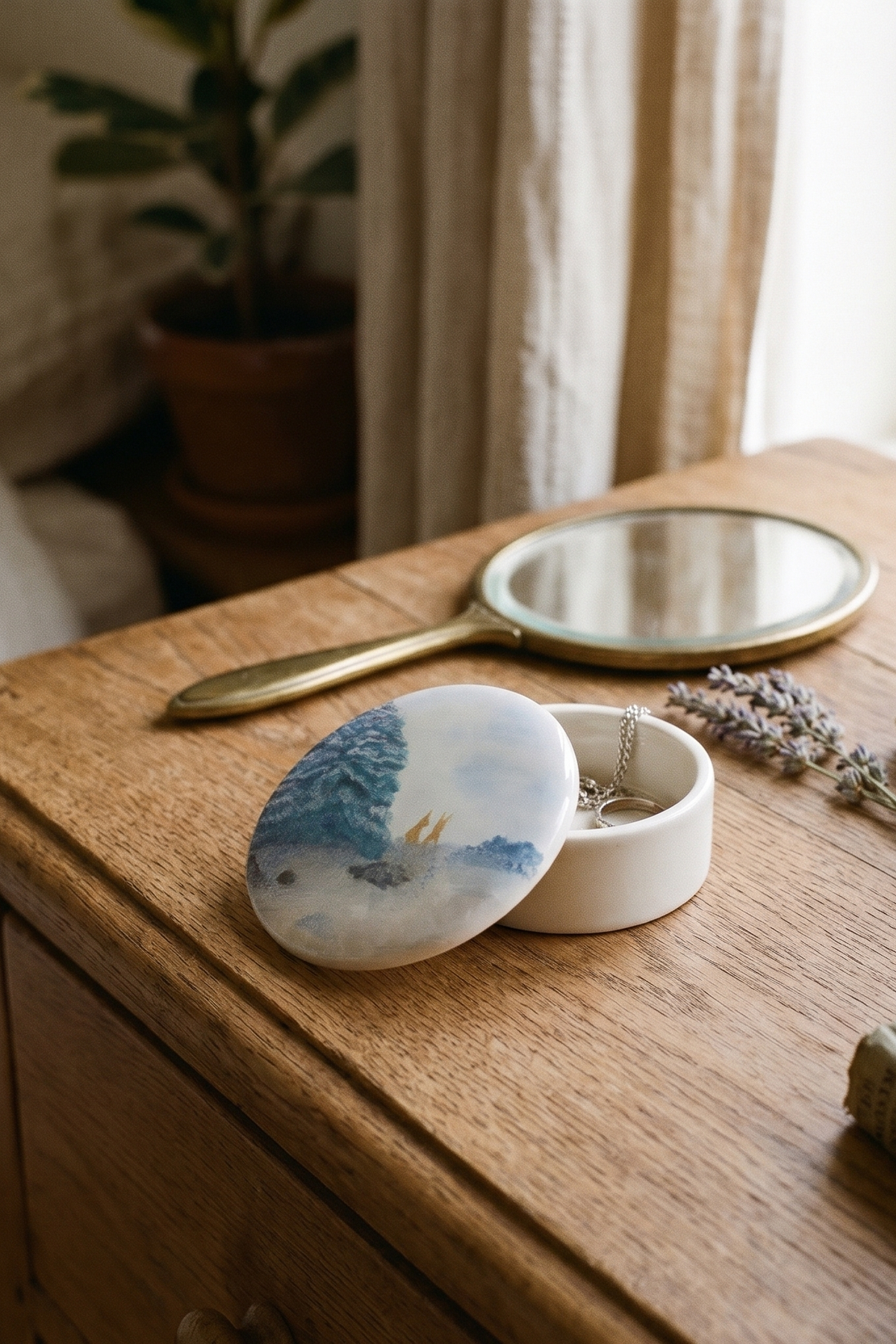 'Winter Tails' Bone China Keepsake Trinket Pot